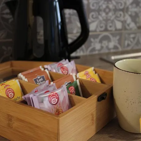 Stilvolle Altbauwohnung - Parkplatz, Wlan, Netflix, Zentrum شقة *